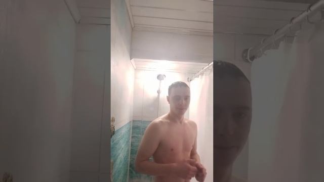 ЗАКАЛИВАНИЕ В ХОЛОДНОМ ДУШЕ