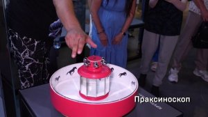 Экскурсия робота Аркаши в Музее Кино на ВДНХ