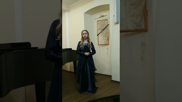 "Пісня Цвіркунки"з  опери Лисенко М.В. ,,Чорноморці‘‘, «Бажання» муз. Ф. Шопена, текст Я.Кренціва.