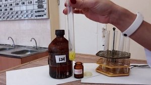 химическая реакция взаимодействия цинка и соляной кислоты