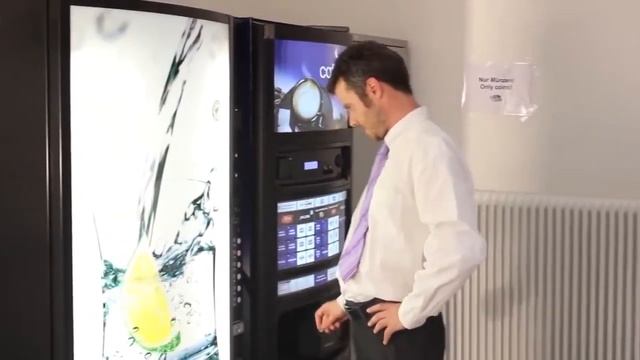 [Videoübung] A2 :: Am Getränkeautomaten (Deutsch im Alltag / Dialog) смотреть онлайн