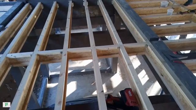 Фахверк. Перекрытие из деревянных двутавровых балок.