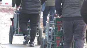 Migranten & deutsches Bier - Bundeskanzleramt Berlin 9. November 2024