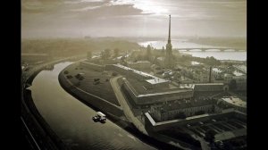 "В граде вечного ненастья..."