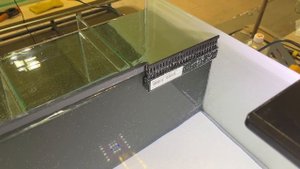 Обзор и проверка аквариума с задним сампом 70х50х30. Зачем белая пленка на дне?