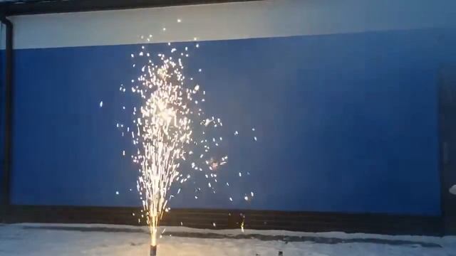 Уличный фонтан - Favorite Pyro Group - FPF105 - КАСКАД 5  - высота 5 м. - время работы 60 сек.