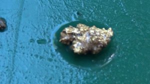 Поиск самородного Золота на старинном прииске!