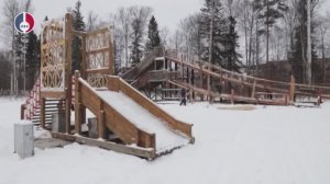 В Новоуральске началось возведение ёлочного городка