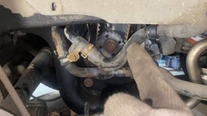 Passat b6 2.0 TDI bkp. Замена ГРМ и помпы охлаждающей жидкости.