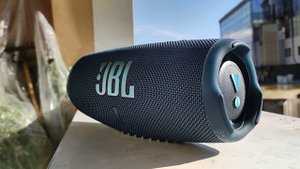 shape of you vs JBL charge 5