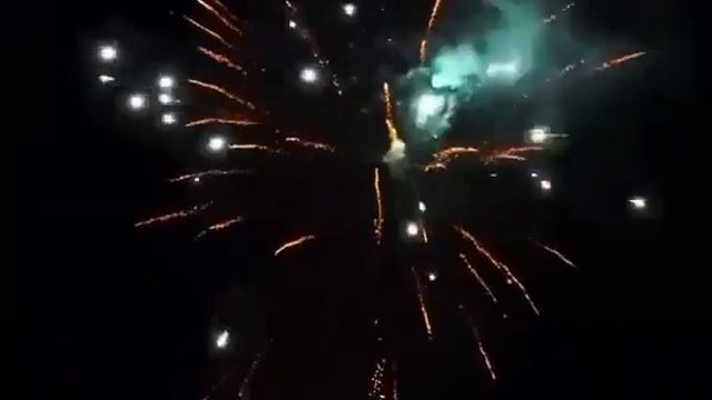 Салют TKB325 ЗВЕЗДНАЯ ПЫЛЬ 25 выстрелов калибра 0,8 от ТК Сервис