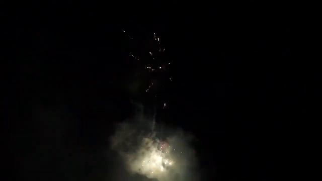 Салют FP-B304 ВИКТОРИЯ 1.2" дюйма (30 мм.) калибр - 25 залпов #PYROtehnik