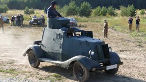 Слалом на бронемашине ФАИ-М, слёт "Моторы Войны", август 2018 года