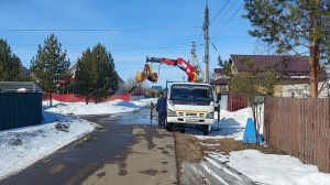 Isuzu NQR 71 самосвал с манипулятором