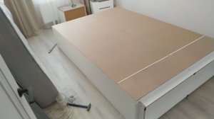 Как поднять собранный лёжа шкаф (один из вариантов)
