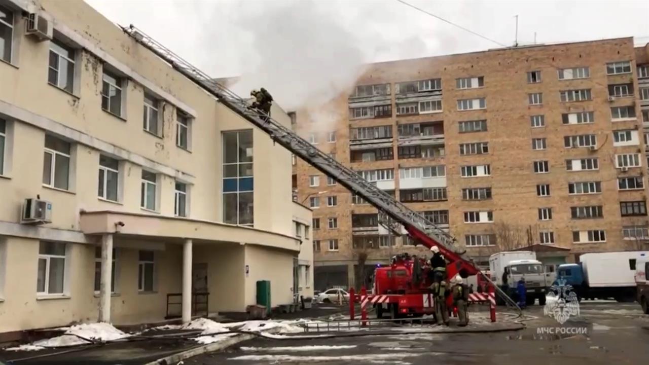 Крупный пожар в больнице Екатеринбурга потушен