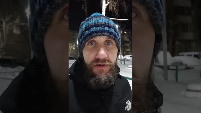 Пару слов о себе и о чем мой канал... #shorts