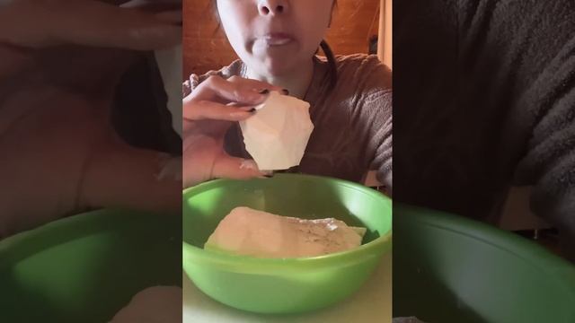 Льдинка 🌸 ASMR, асмр, рай для ушей, хруст мела, мел, пищевой мел смотреть онлайн