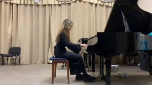 Маркова Софья 
Л. Ван Бетховен "Соната 27 e moll, op. 90", часть 1