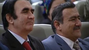 Таклиди Давлатманд Холов 10сол пеш😅😁