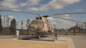 Парк военной техники "Патриот" в Ставрополе на Владимирской площади. Видеооткрытка.
