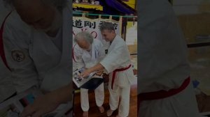 Igor Lizunkov,Tetsuhiro Hokama Goju-ryu Kenshikai Karate.mp4