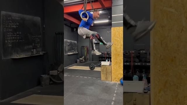 #кроссфит первые #выходынакольцах в комплексе за пару лет #gym #fitness #выходы #crossfit