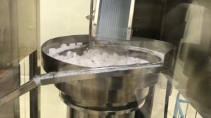 Машина ZHS-6 розлива в бутыли и емкости