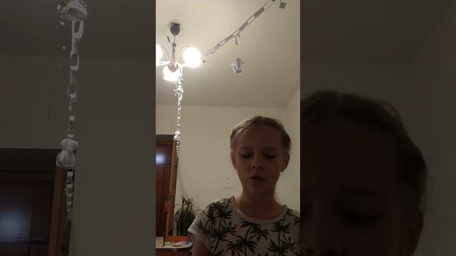 Осваиваю песню Прекрасное далёко. Евгений Крылатов на стихи Юрия Энтина.