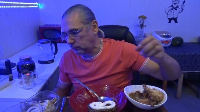 Fried sea fish, potatoes with mushrooms and tender soft lard • MUKBANG | #КЛЮКЕРГОТОВИТ