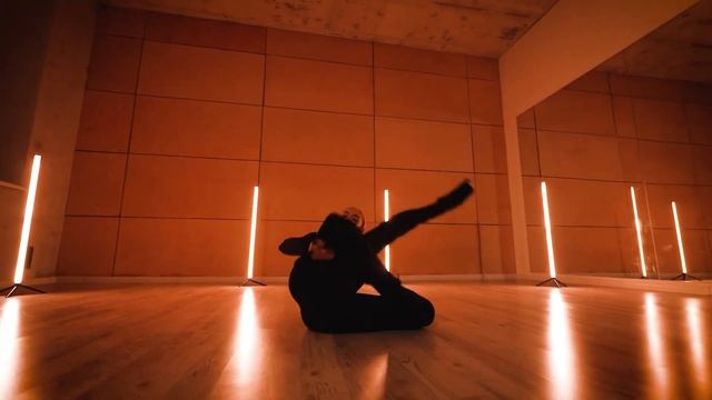 2_5289975098084714061