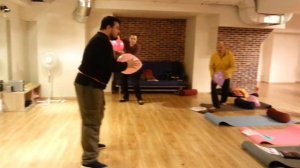 Работа с образами. Упражнение с шариком. Наполнение движения различными средами.