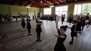 2014 Грузия, детский танцевальный ансамбль.