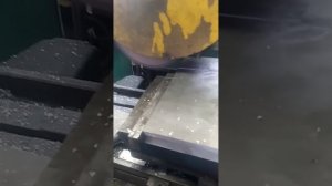 Пилим толстый алюминий диском по дереву на шлифовальном станке! Не повторять!