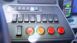 В Челябинске на линию вышли 4 автобуса особо большого класса