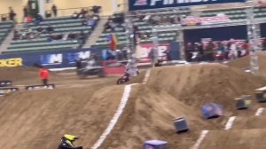 1ST PRO ARENACRASH OF THE YEAR WAS CRAZY!! Kicker Arenacross Round 1 Reno Race