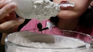 АСМР ~ Огромной ложкой Влажную Крошку ~ ASMR ~ With a huge spoon Wet Crumb ~