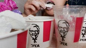 АСМР ~ Воздушный десерт и влажные чипсы. ASMR ~ Airy Dessert and Wet Chips.