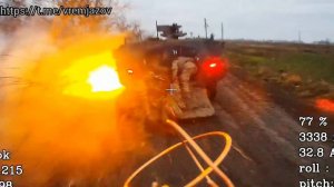 Впечатляющие кадры работы российских дронов в Курской области.