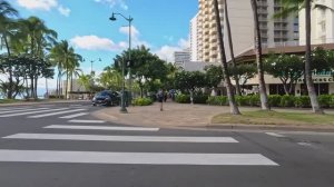 2 Hours Walking Tour 🌴 Waikiki, Hotels, Beaches 🌴 vacation oahu