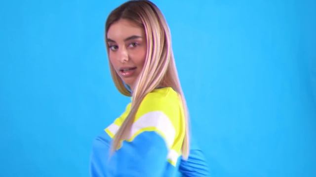 Крутые светящиеся футболки: неоновая коллекция 2019 от Vsemayki.ru смотреть онлайн