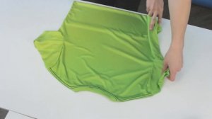 Два самых простых способа сложить футболку