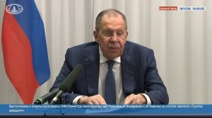 «Абсолютно нормально!»: Сергей Лавров прокомментировал рукопожатие с Макроном