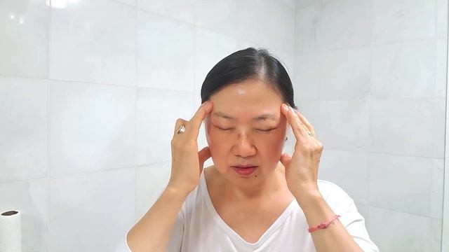 Anti-aging eye massage: Diminish & prevent crows feet, dark circles, eyebags and drippy eyelids!