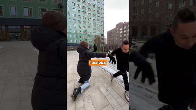 Красиво он вошел в вашу жизнь 🐈