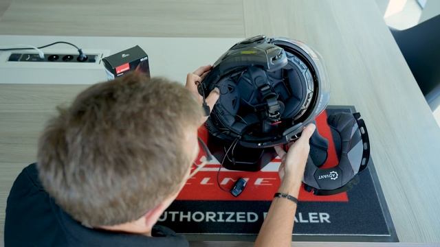 LS2 Intercom 4X Installation I LS2 Helmets смотреть онлайн