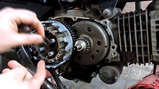 Cambio CANASTA y EMBRAGUE YAMAHA New Crypton ✔🏍 || ¿Cómo cambiar el embrague? || || TUTORIAL || смотреть онлайн