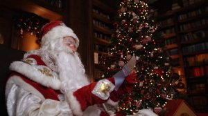 Дед Мороз получает письмо от ребенка!