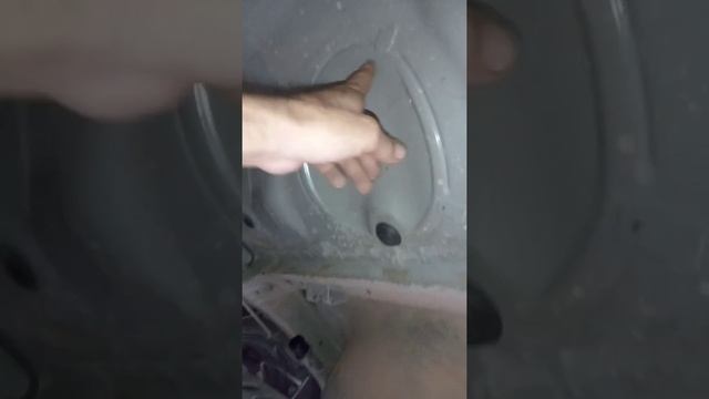 troca do sensor de nível da bomba combustível Onix 2015 смотреть онлайн