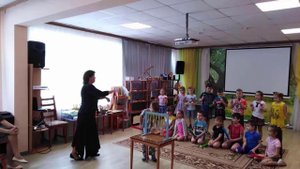 визитка Абрамовой Е.С.  СЕРДЦЕ ДЕТЯМ ОТДАЮ